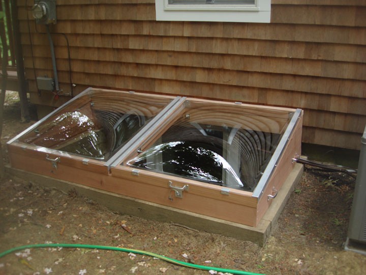 Egress Window Well Covers, How Do You Secure A Basement Window Well Coverage